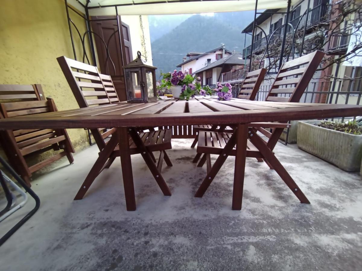 Casa Anna Villa Pieve Di Ledro Exteriör bild